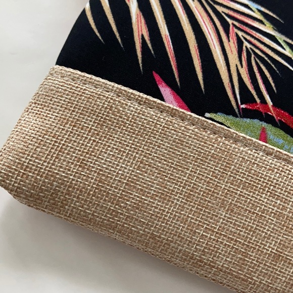 Palm Leaf/Floral Print Wristlet/Cosmetic Bag - Picture 4 of 5